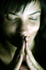 praying_woman150.jpg